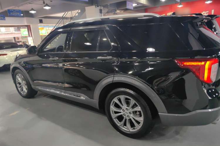 Used Ford Explorer 2020 EcoBoost 285 Rear-Drive Trend Edition 7-Seater Exterior 3