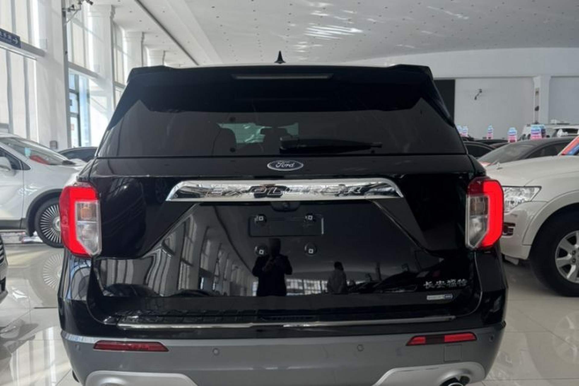 Used Ford Explorer 2020 EcoBoost 285 4x4 Trend Edition 7-Seater Exterior 5