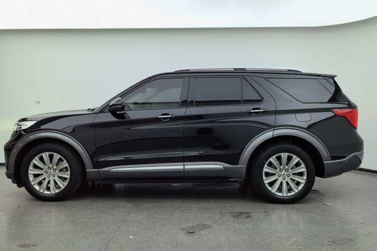 Used Ford Explorer 2020 EcoBoost 285 4x4 Titanium Edition 6 Seats Exterior 5