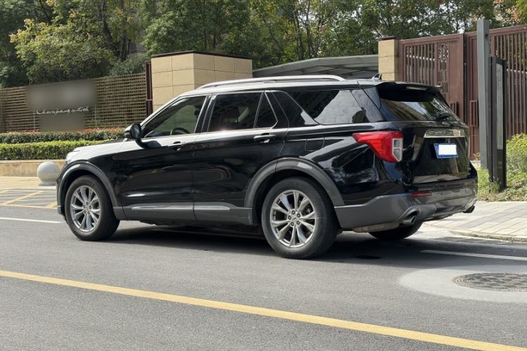 Used Ford Explorer 2020 EcoBoost 285 Rear-Drive Trend Edition 7-Seater Exterior 5