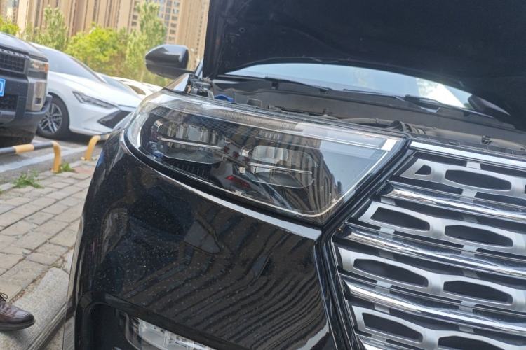 Used Ford Explorer 2020 EcoBoost 285 4x4 Titanium Edition 6 Seats Exterior 6