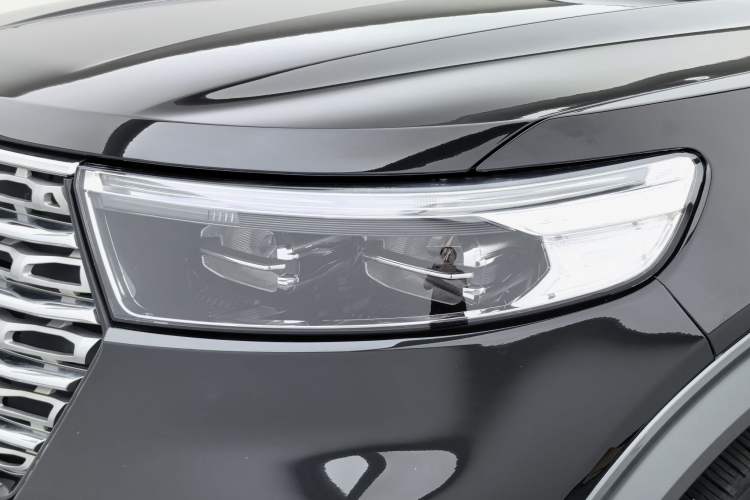 Used Ford Explorer 2020 EcoBoost 285 4x4 Titanium Edition 6 Seats Exterior 7
