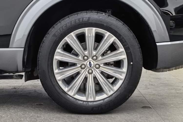 Used Ford Explorer 2020 EcoBoost 285 4x4 Titanium Edition 6 Seats Exterior 8
