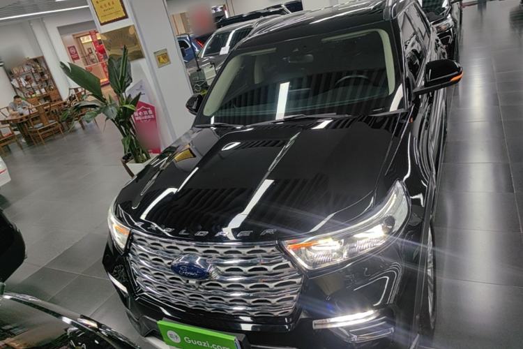 Used Ford Explorer 2020 EcoBoost 285 4x4 Titanium Edition 7-Seater Front