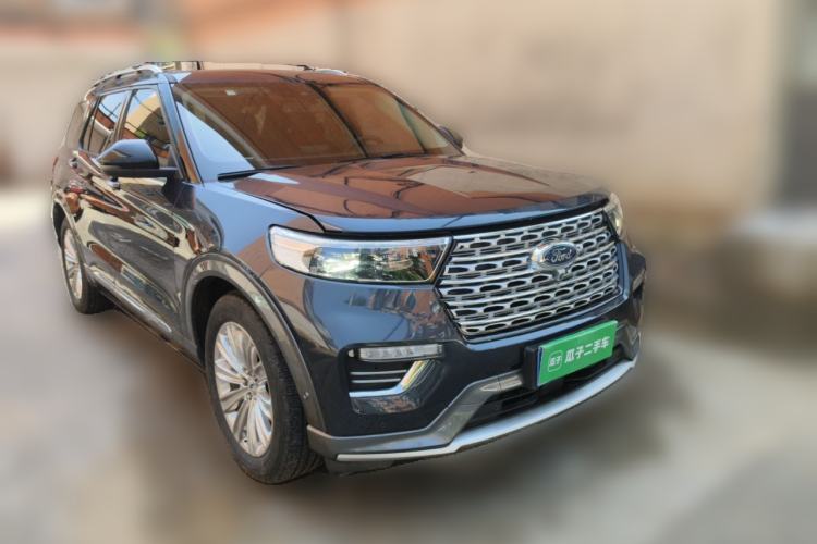 Used Ford Explorer 2020 EcoBoost 285 4x4 Titanium Edition 7-Seater Front Right 45 Deg