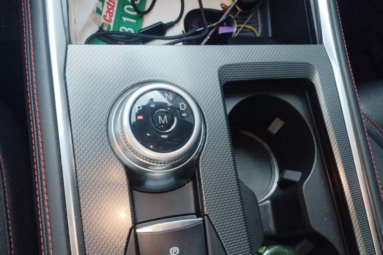 Used Ford Explorer 2020 EcoBoost 285 4x4 Sport Edition ST-LINE 6-Seater Gear Lever