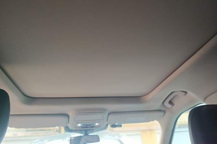 Used Ford Explorer 2020 EcoBoost 285 Rear-Drive Trend Edition 6 Seats Headliner