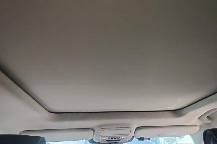 Used Ford Explorer 2020 EcoBoost 285 4x4 Titanium Edition 7-Seater Headliner