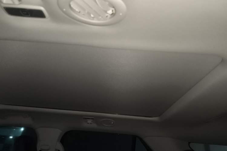 Used Ford Explorer 2020 EcoBoost 285 4x4 Titanium Edition 6 Seats Headliner