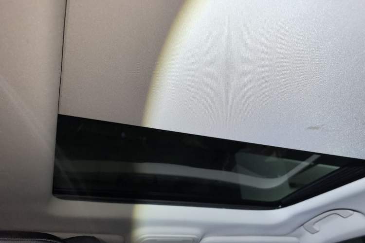 Used Ford Explorer 2020 EcoBoost 285 4x4 Titanium Edition 7-Seater Headliner