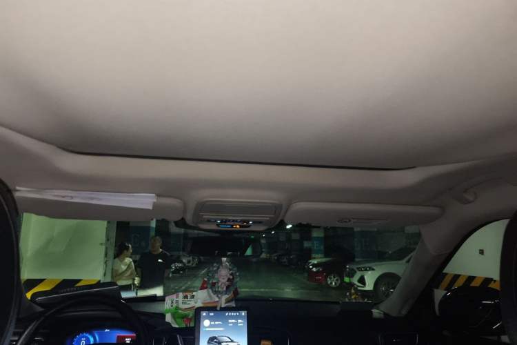 Used Ford Explorer 2020 EcoBoost 285 4x4 Titanium Edition 7-Seater Headliner