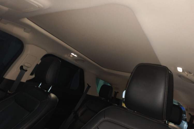 Used Ford Explorer 2020 EcoBoost 285 4x4 Titanium Edition 6 Seats Headliner