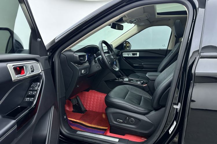 Used Ford Explorer 2020 EcoBoost 285 4x4 Titanium Edition 6 Seats Interior 2