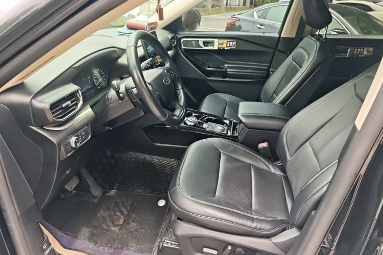 Used Ford Explorer 2020 EcoBoost 285 Four-Wheel Drive Trend Edition 6 Seats Interior 3