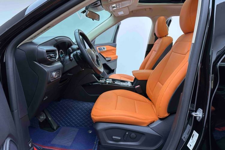Used Ford Explorer 2020 EcoBoost 285 Rear-Drive Trend Edition 6 Seats Interior 3