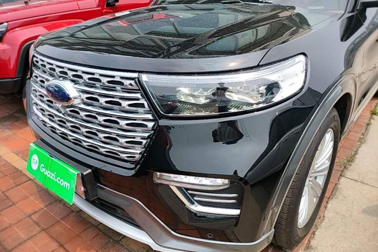 Used Ford Explorer 2020 EcoBoost 285 4x4 Titanium Edition 7-Seater Left Front Headlight
