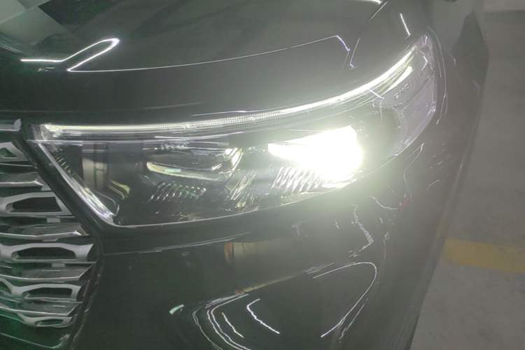 Used Ford Explorer 2020 EcoBoost 285 4x4 Titanium Edition 6 Seats Left Front Headlight
