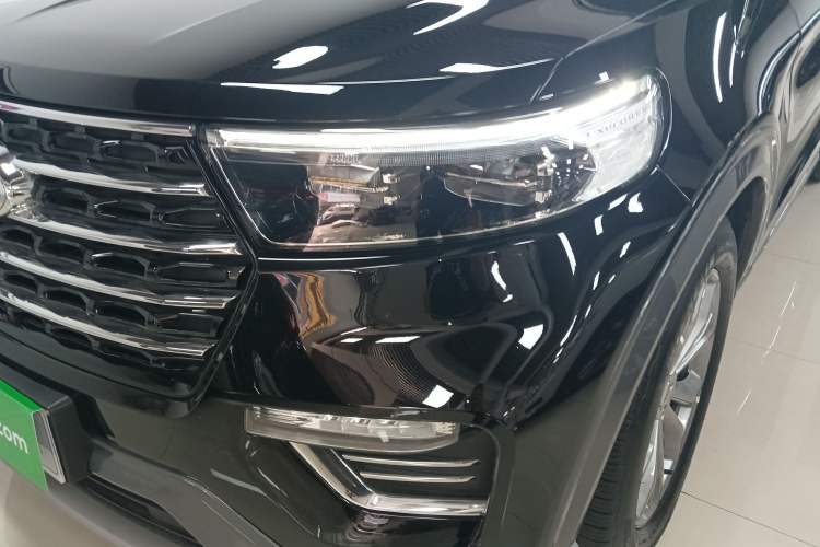 Used Ford Explorer 2020 EcoBoost 285 Rear-Drive Trend Edition 7-Seater Left Front Headlight
