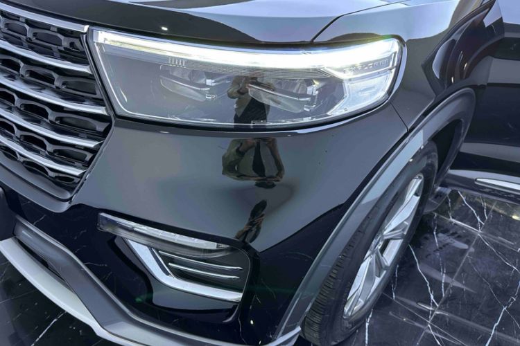 Used Ford Explorer 2020 EcoBoost 285 Rear-Drive Trend Edition 6 Seats Left Front Headlight