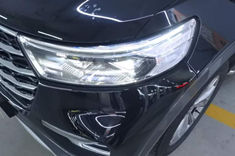 Used Ford Explorer 2020 EcoBoost 285 Four-Wheel Drive Trend Edition 6 Seats Left Front Headlight