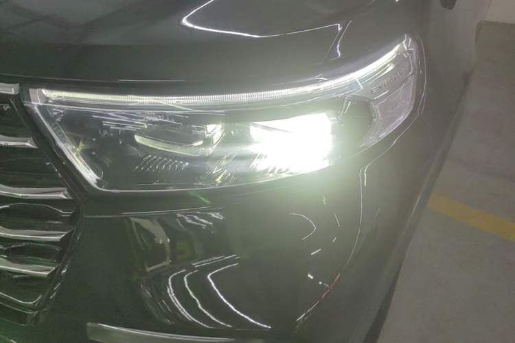 Used Ford Explorer 2020 EcoBoost 285 Rear-Drive Trend Edition 7-Seater Left Front Headlight