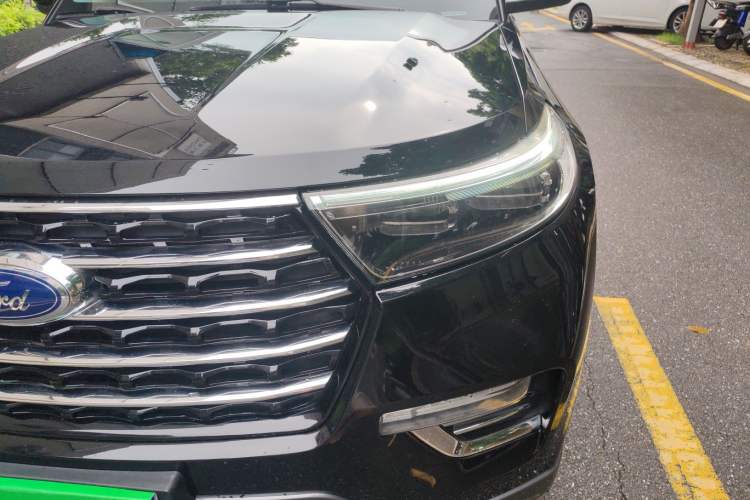 Used Ford Explorer 2020 EcoBoost 285 Four-Wheel Drive Trend Edition 6 Seats Left Front Headlight