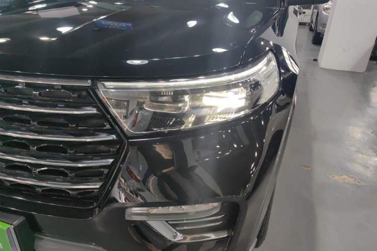 Used Ford Explorer 2020 EcoBoost 285 Rear-Drive Trend Edition 7-Seater Left Front Headlight
