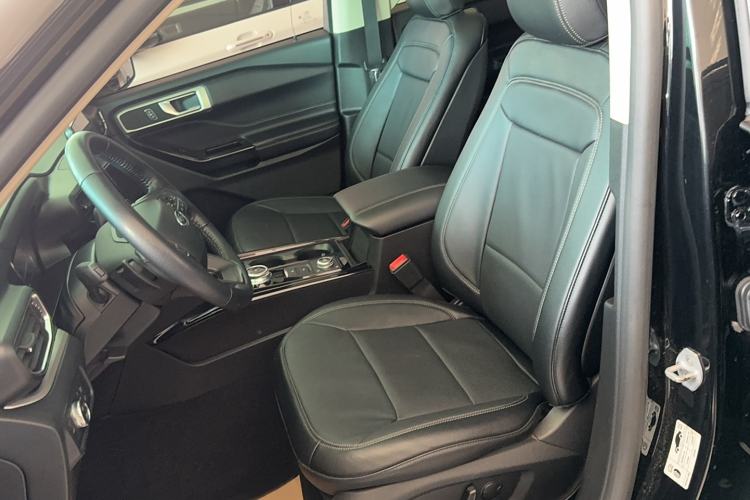 Used Ford Explorer 2020 EcoBoost 285 4x4 Trend Edition 7-Seater Left Front Seat
