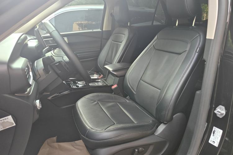 Used Ford Explorer 2020 EcoBoost 285 4x4 Trend Edition 7-Seater Left Front Seat