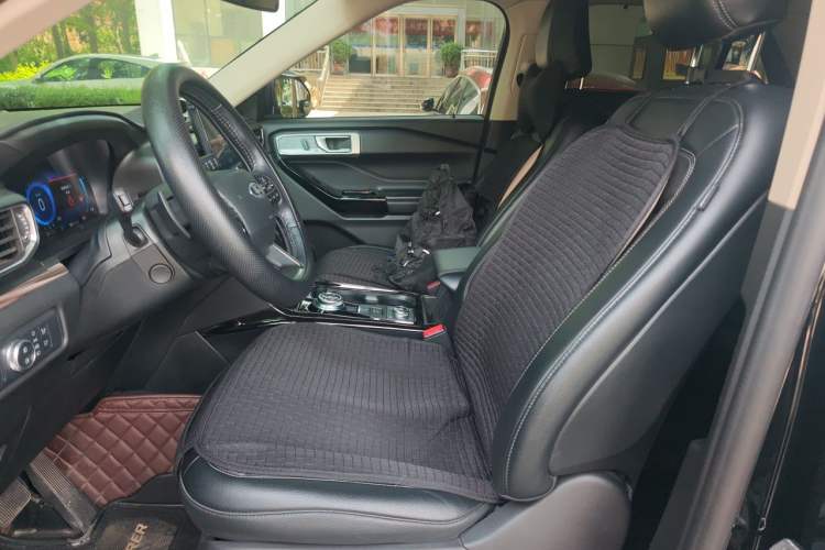 Used Ford Explorer 2020 EcoBoost 285 4x4 Titanium Edition 7-Seater Left Front Seat