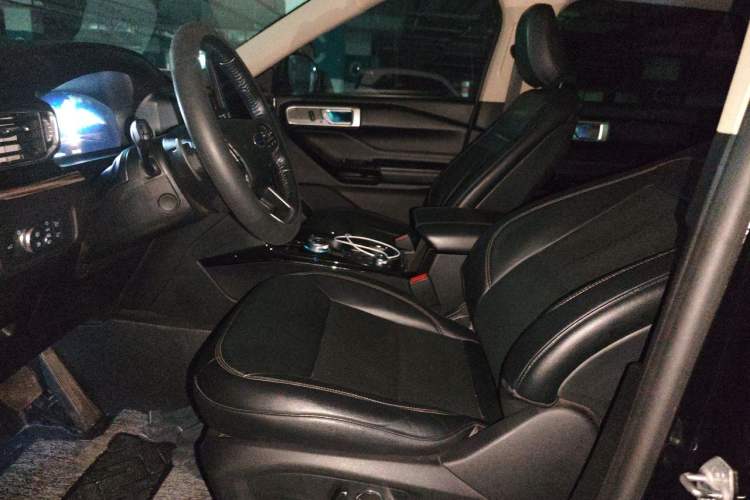 Used Ford Explorer 2020 EcoBoost 285 4x4 Titanium Edition 6 Seats Left Front Seat