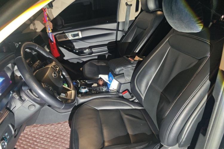 Used Ford Explorer 2020 EcoBoost 285 4x4 Titanium Edition 7-Seater Left Front Seat