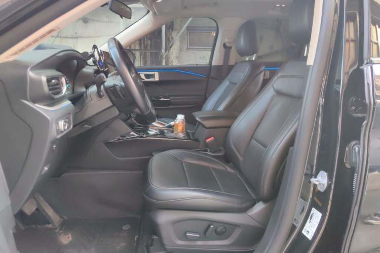 Used Ford Explorer 2020 EcoBoost 285 Four-Wheel Drive Trend Edition 6 Seats Left Front Seat