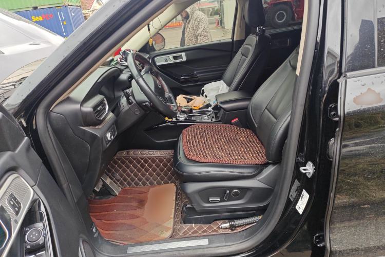 Used Ford Explorer 2020 EcoBoost 285 4x4 Titanium Edition 7-Seater Left Front Seat