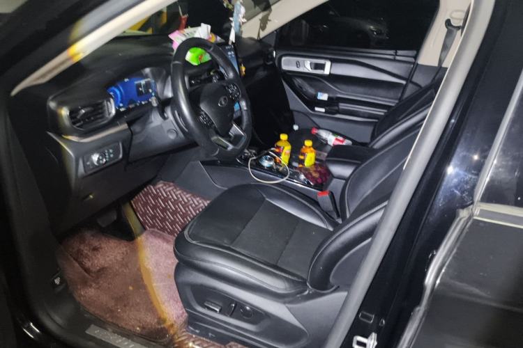 Used Ford Explorer 2020 EcoBoost 285 4x4 Titanium Edition 7-Seater Left Front Seat
