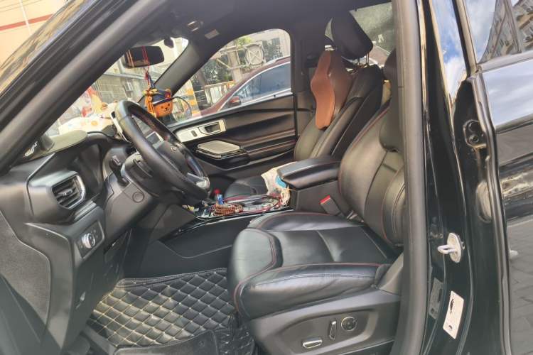 Used Ford Explorer 2020 EcoBoost 285 Four-Wheel Drive Sport Edition ST-LINE 7-Seater Left Front Seat