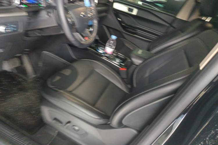 Used Ford Explorer 2020 EcoBoost 285 4x4 Trend Edition 7-Seater Left Front Seat