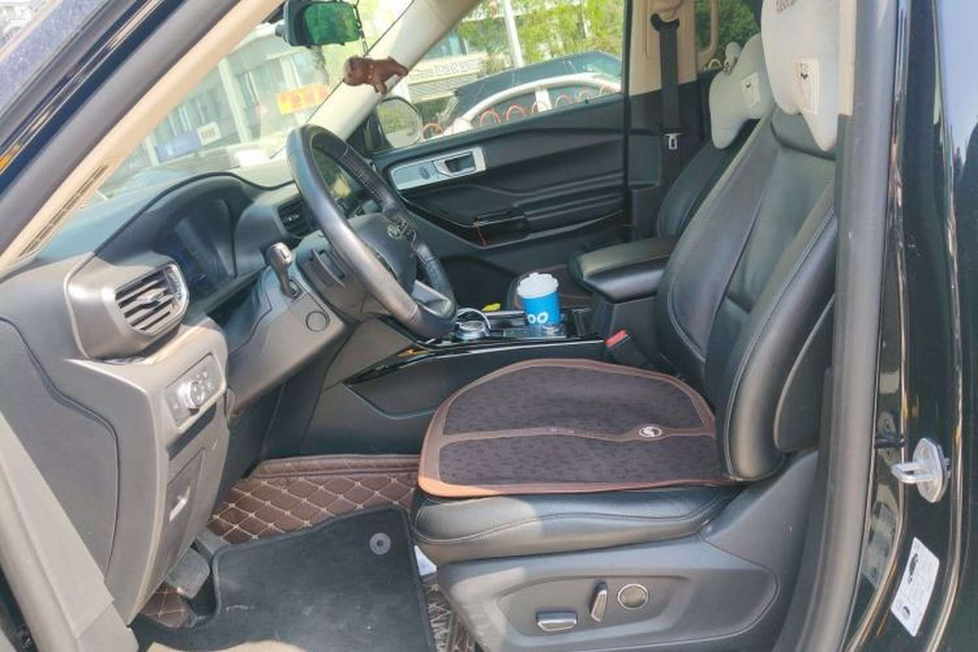 Used Ford Explorer 2020 EcoBoost 285 4x4 Titanium Edition 7-Seater Left Front Seat