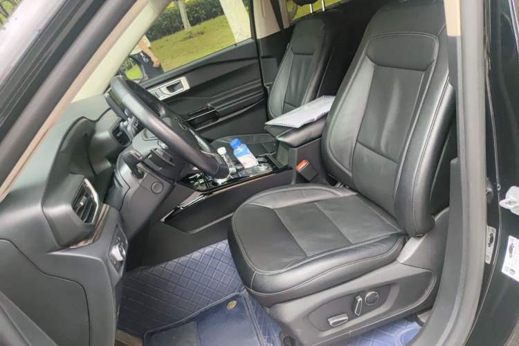 Used Ford Explorer 2020 EcoBoost 285 4x4 Titanium Edition 7-Seater Left Front Seat