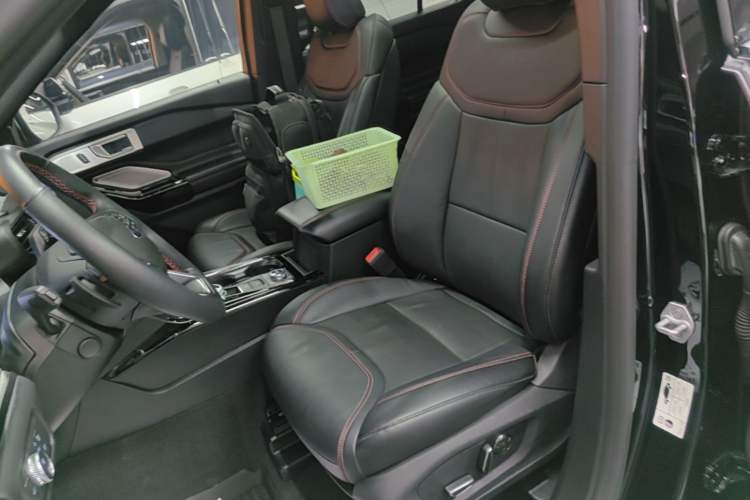 Used Ford Explorer 2020 EcoBoost 285 Four-Wheel Drive Sport Edition ST-LINE 7-Seater Left Front Seat