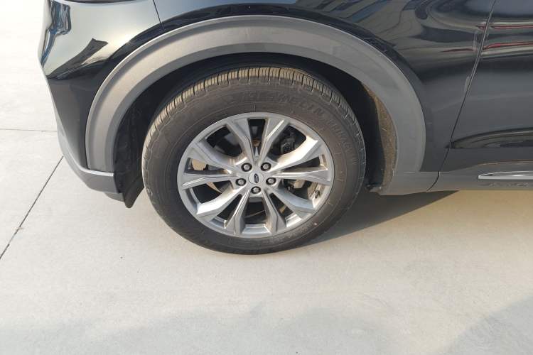 Used Ford Explorer 2020 EcoBoost 285 4x4 Trend Edition 7-Seater Left Front Wheel Hub