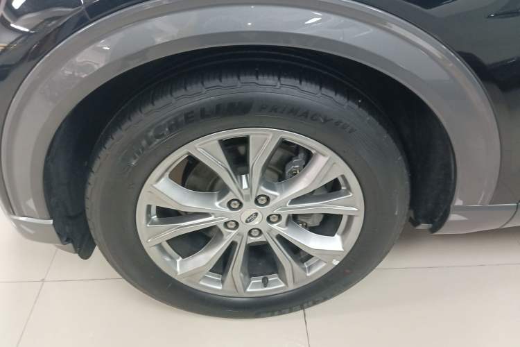 Used Ford Explorer 2020 EcoBoost 285 Rear-Drive Trend Edition 7-Seater Left Front Wheel Hub