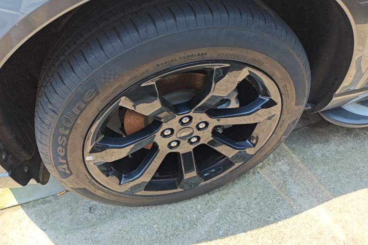 Used Ford Explorer 2020 EcoBoost 285 Four-Wheel Drive Sport Edition ST-LINE 7-Seater Left Front Wheel Hub