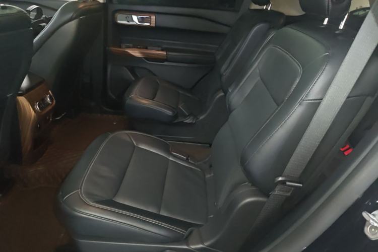 Used Ford Explorer 2020 EcoBoost 285 4x4 Titanium Edition 6 Seats Left Rear Seat