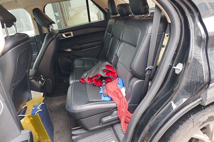 Used Ford Explorer 2020 EcoBoost 285 Rear-Drive Trend Edition 7-Seater Left Rear Seat