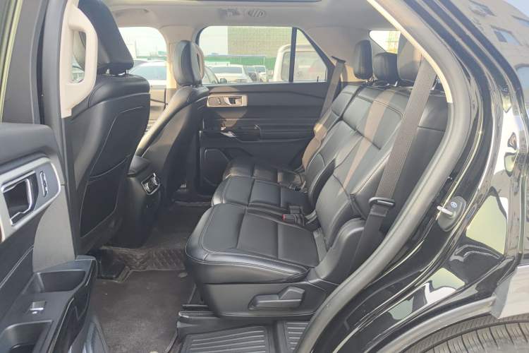 Used Ford Explorer 2020 EcoBoost 285 4x4 Trend Edition 7-Seater Left Rear Seat