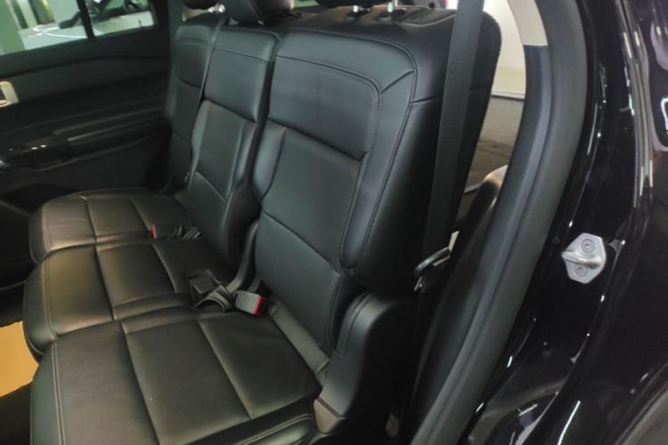 Used Ford Explorer 2020 EcoBoost 285 Rear-Drive Trend Edition 7-Seater Left Rear Seat