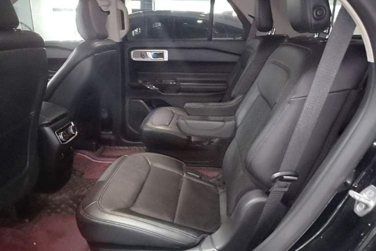 Used Ford Explorer 2020 EcoBoost 285 4x4 Titanium Edition 6 Seats Left Rear Seat