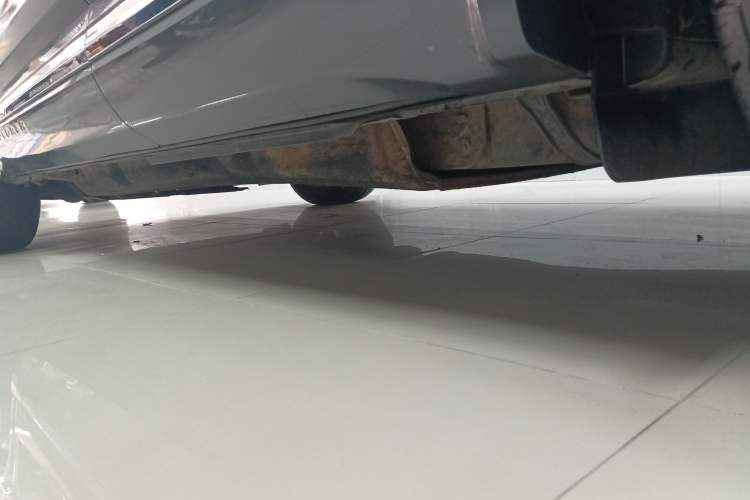 Used Ford Explorer 2020 EcoBoost 285 Rear-Drive Trend Edition 7-Seater Left Side Sill
