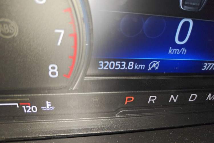 Used Ford Explorer 2020 EcoBoost 285 4x4 Trend Edition 7-Seater Odometer Close Up